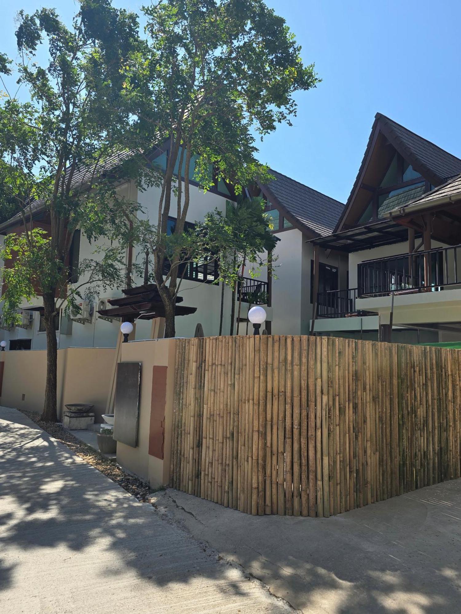 Blue Palm Residence Kata Bagian luar foto