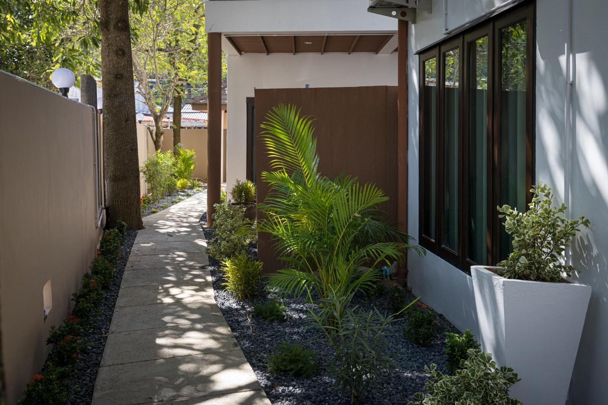 Blue Palm Residence Kata Bagian luar foto